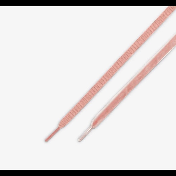 Nike Air Jordan 1 Low SE sizes woman’s 8 or 10 - Picture 9 of 10